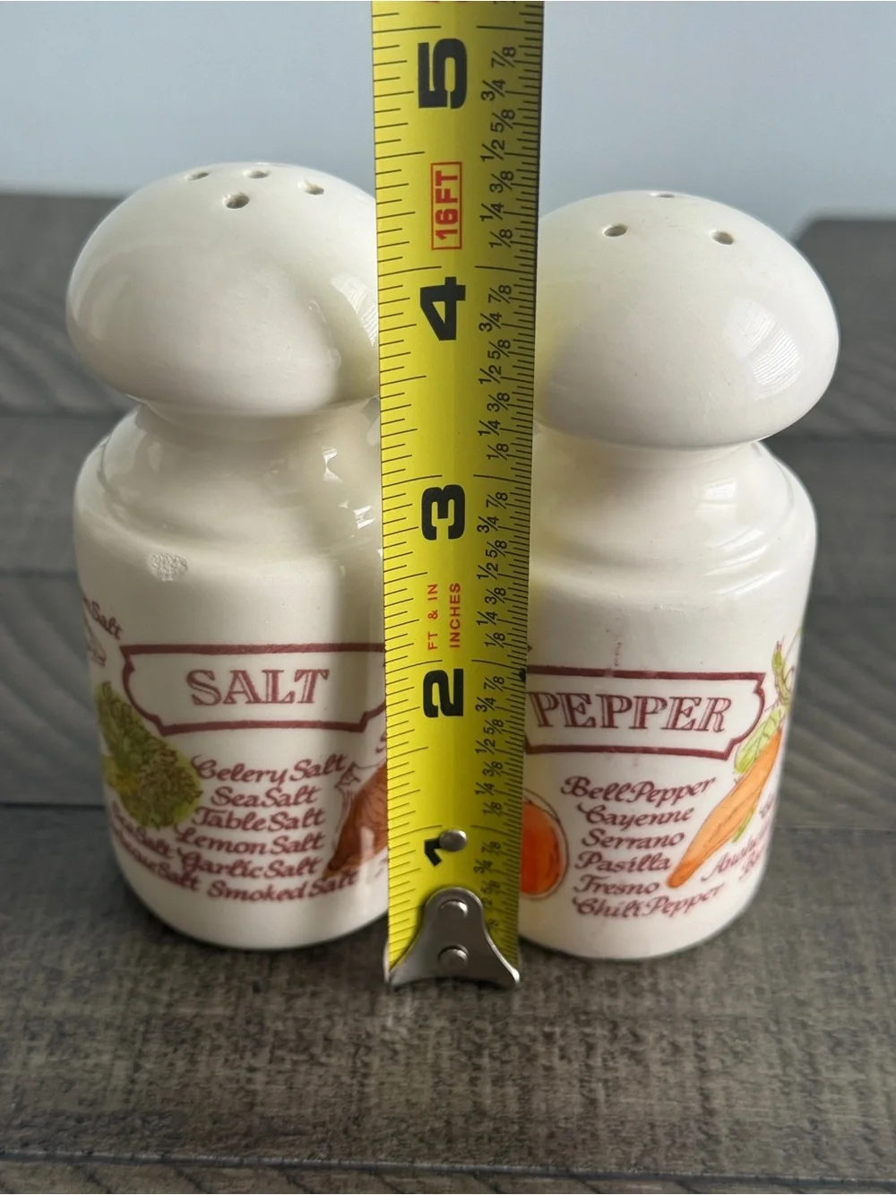 Vintage 1980s Avon Country Kitchen Salt & Pepper Shakers - Retro Farmhouse Decor